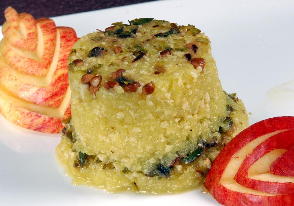 green apples and couscos halwa