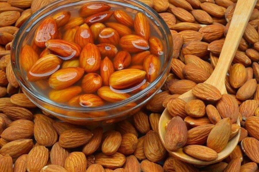 Why Soaked Almonds Are Better?