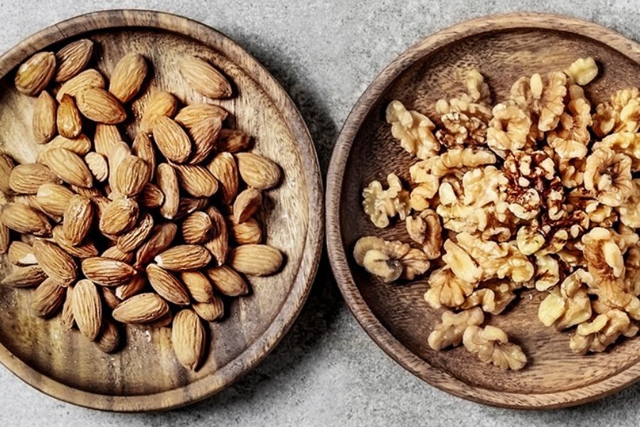 Almonds And Walnuts