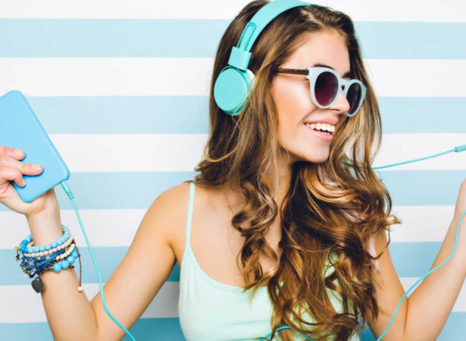 9 Benefits Of Listening To Music