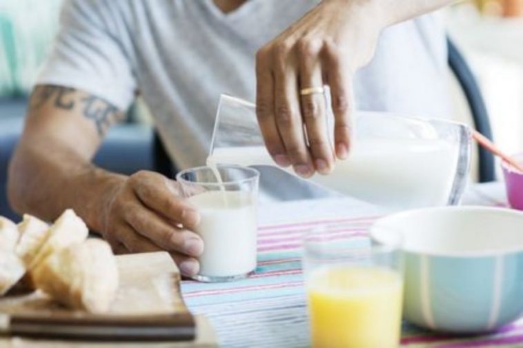 6 Surprising Negative Effects Of Drinking Milk Liv Healthy Life