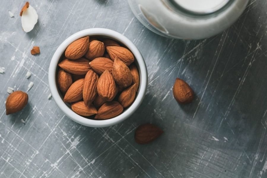 Almonds Keep Your Heart Healthy