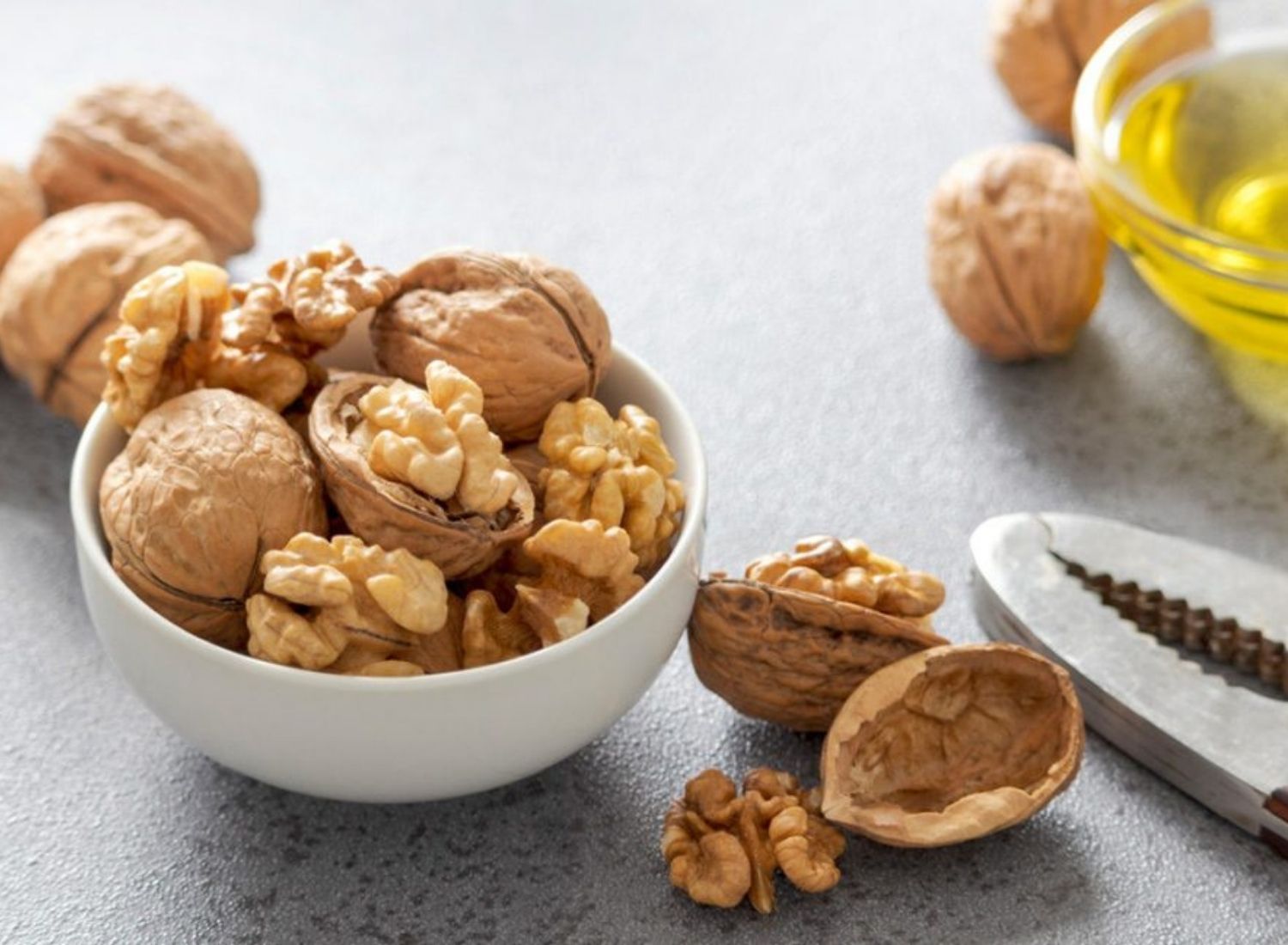 12 Top Health Benefits Of Walnuts