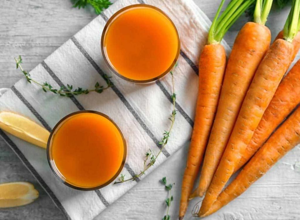 13 Reasons To Drink Carrot Juice This Winter