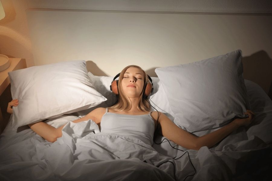 Binaural Beat Therapy Helps Boost Healthy Sleep