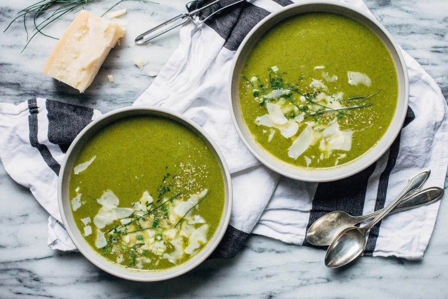 Spring Onion And Split Gram Soup