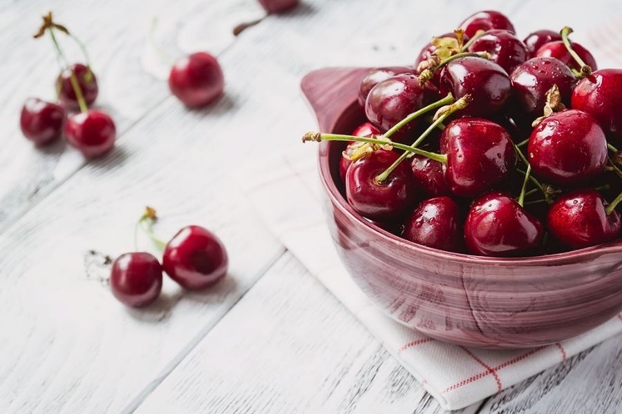 Eat Cherries Or Drink Cherry Juice